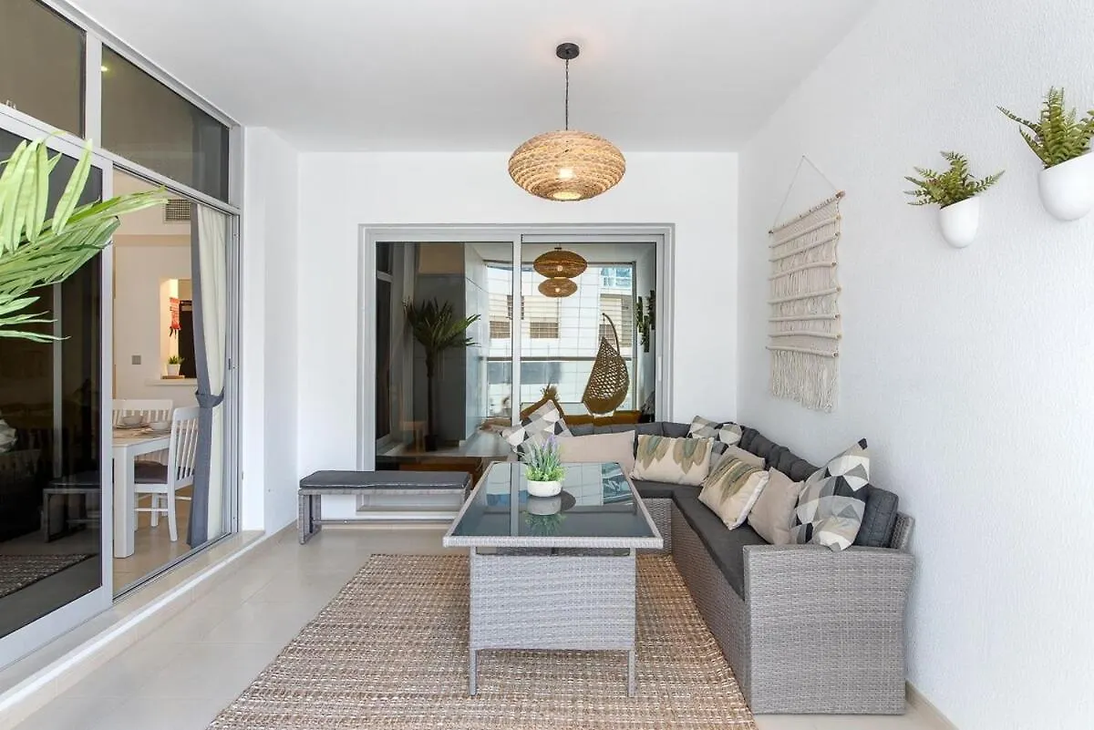 Eye-Captivating 3Bedroom Apartment Near The Beach In Dubai Marina United Arab Emirates