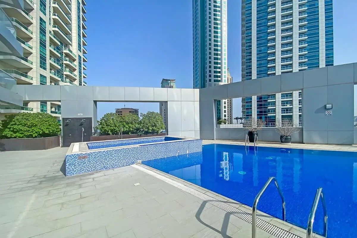 Eye-Captivating 3Bedroom Apartment Near The Beach In Dubai Marina