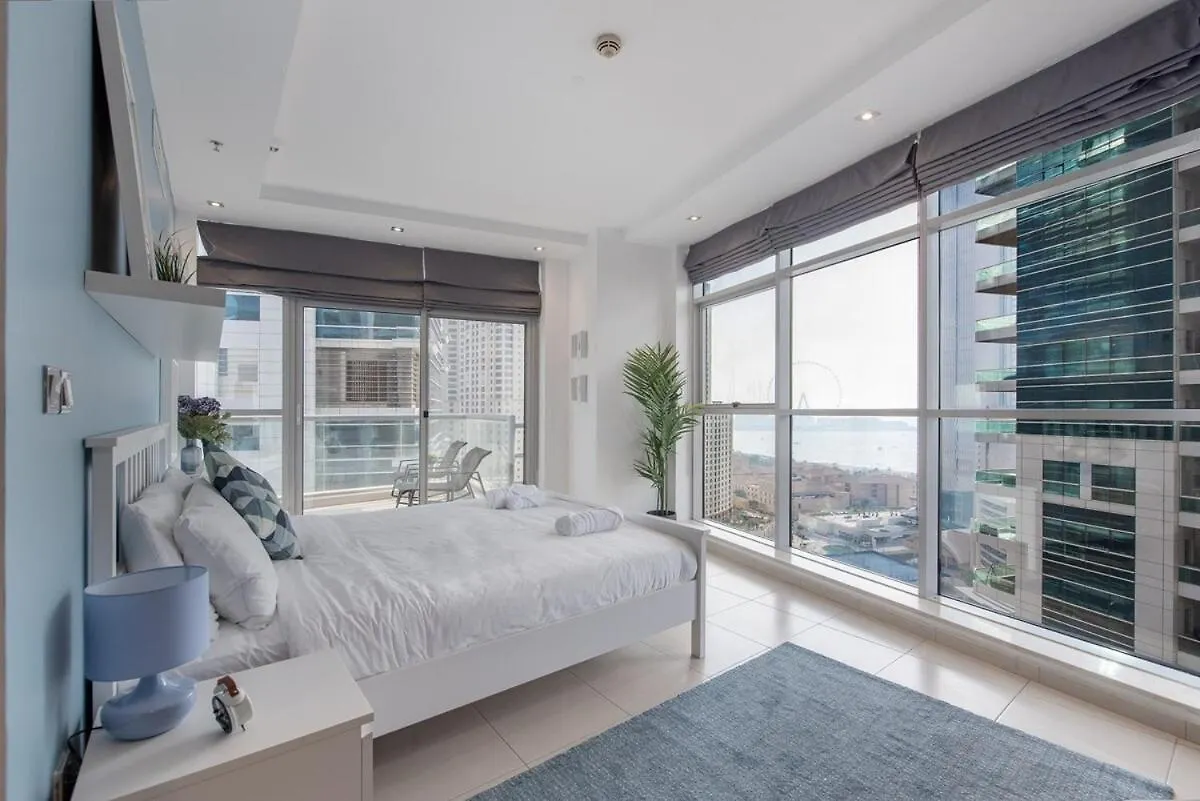Eye-Captivating 3Bedroom Apartment Near The Beach In Dubai Marina 0*,