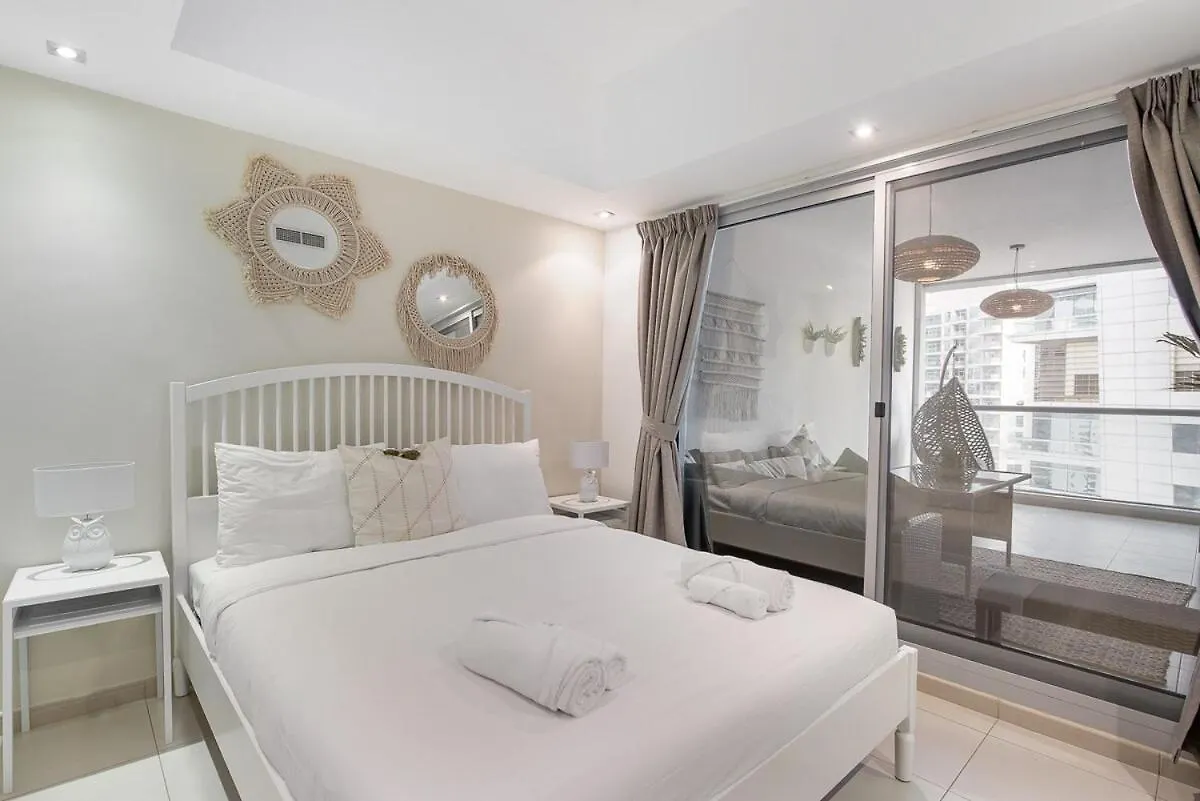 Eye-Captivating 3Bedroom Apartment Near The Beach In Dubai Marina