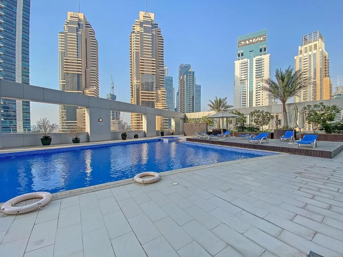 Eye-Captivating 3Bedroom Apartment Near The Beach In Dubai Marina