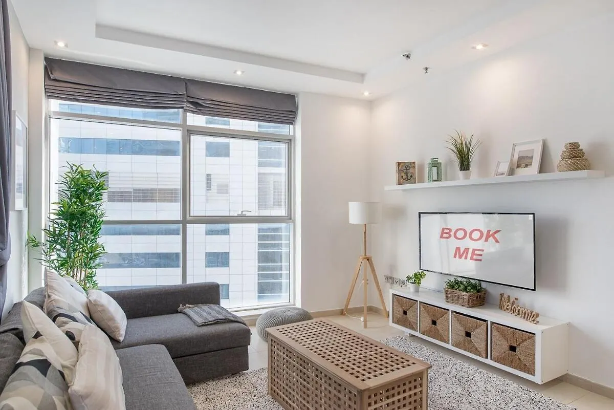 Eye-Captivating 3Bedroom Apartment Near The Beach In Dubai Marina United Arab Emirates