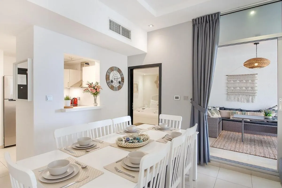 Eye-Captivating 3Bedroom Apartment Near The Beach In Dubai Marina