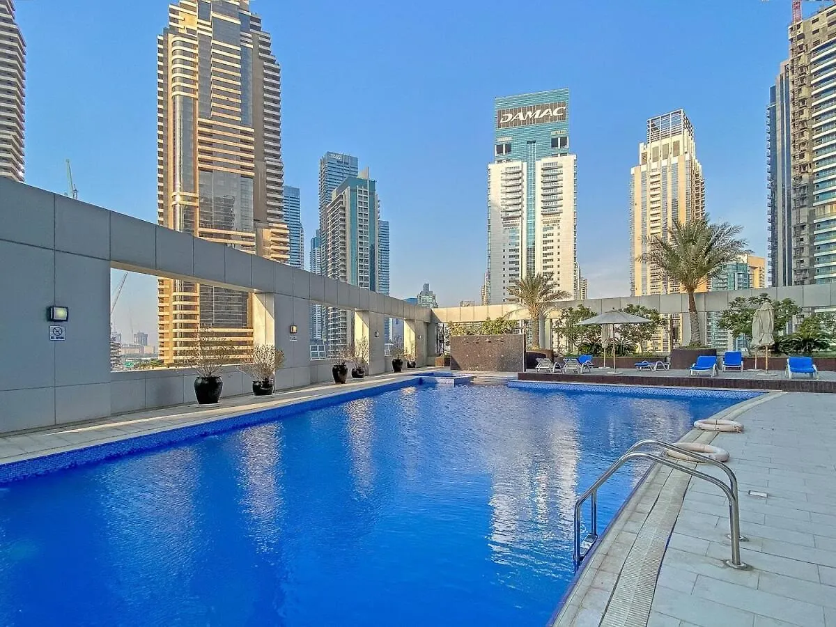 Eye-Captivating 3Bedroom Apartment Near The Beach In Dubai Marina